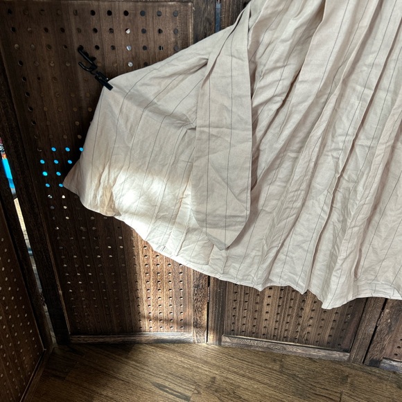 Size 10 Beige dress with gold details made in Italy - Picture 10 of 16